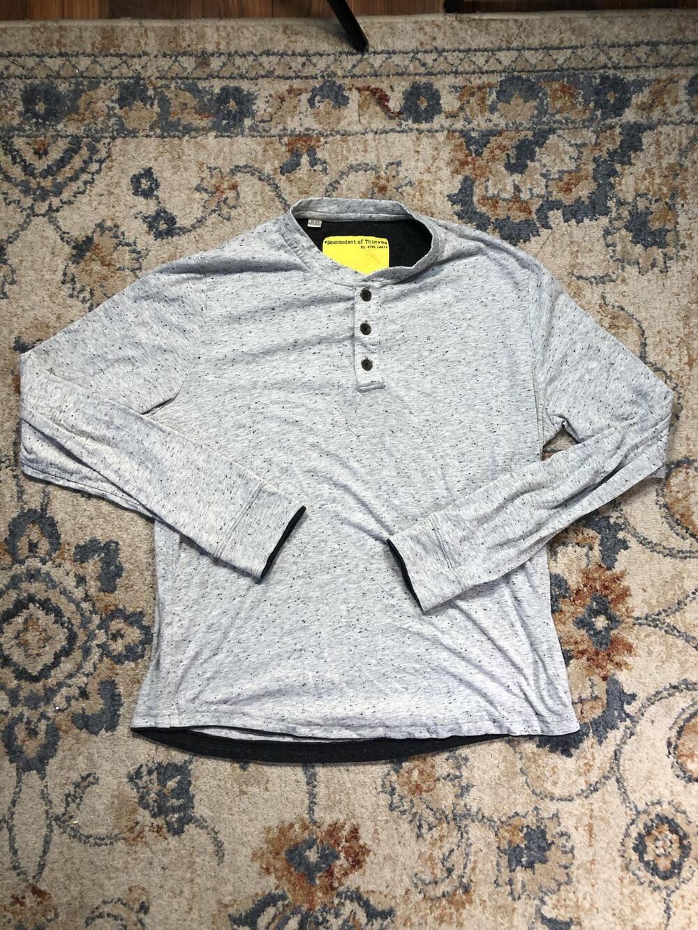 Descendant Of Thieves Henley Shirt Mens Medium Gray Long Sleeve Speckle Knit Tee